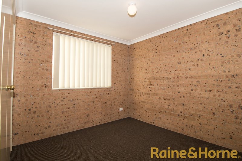 Photo - 2/10 Marsden Street, Dubbo NSW 2830 - Image 6