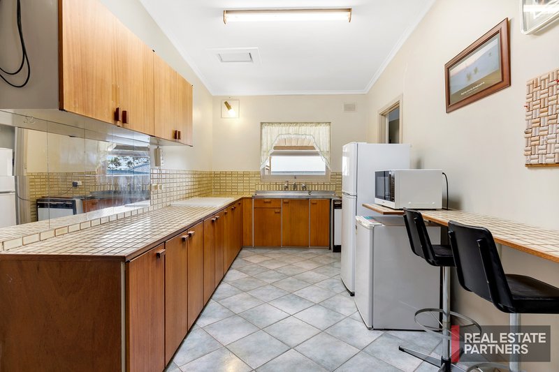 Photo - 210 Maxwell Road, Para Hills SA 5096 - Image 12
