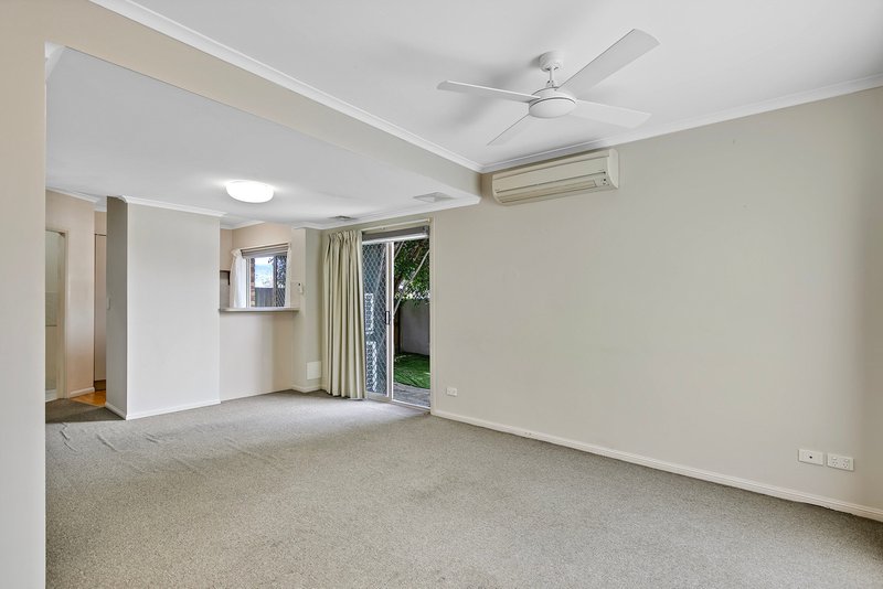 Photo - 2/10 Mungar Street, Maroochydore QLD 4558 - Image 6