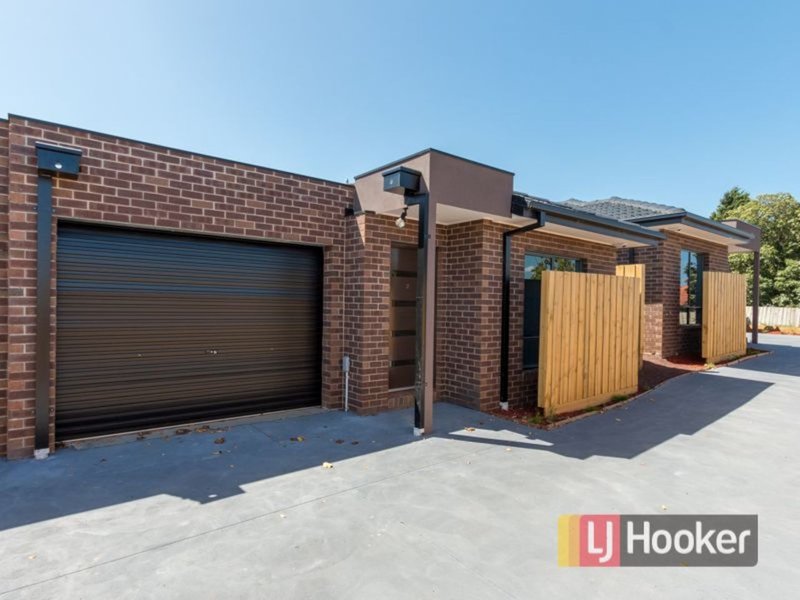 2/10 Myrtle Grove, Doveton VIC 3177