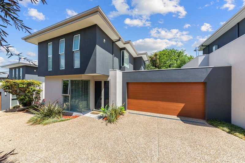 Photo - 2/10 Naples Street, Mornington VIC 3931 - Image 3