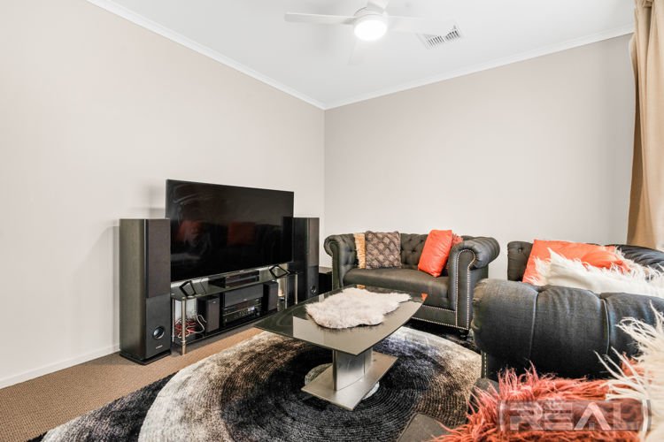 Photo - 210 Newton Boulevard, Munno Para SA 5115 - Image 13