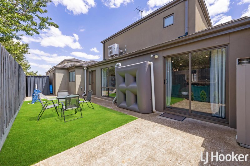 Photo - 2/10 Pearson Place, Melton South VIC 3338 - Image 14