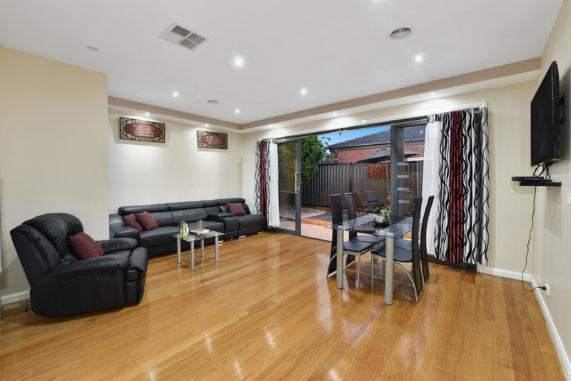 Photo - 2/10 Percy Street, Fawkner VIC 3060 - Image 7