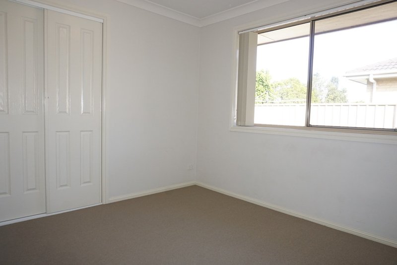 Photo - 2/10 Pioneer Road, Singleton NSW 2330 - Image 6