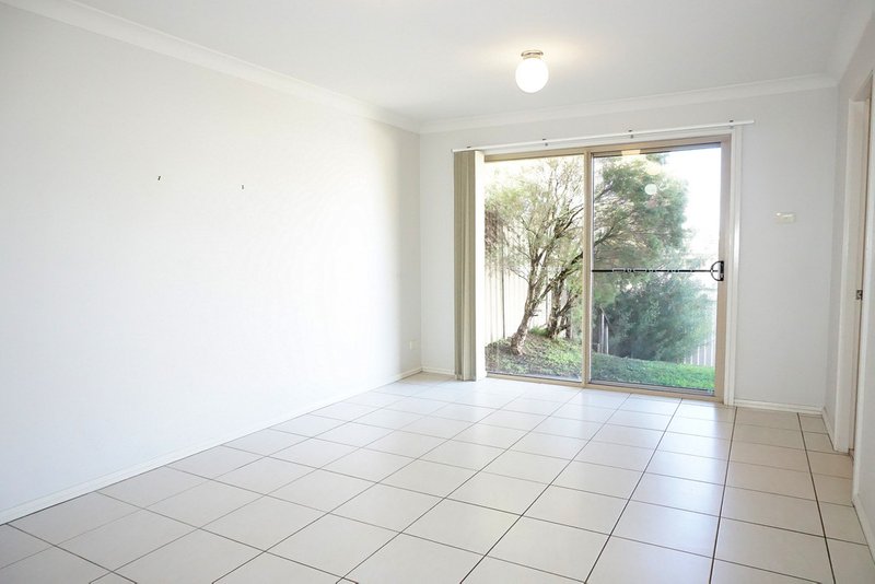 Photo - 2/10 Pioneer Road, Singleton NSW 2330 - Image 8