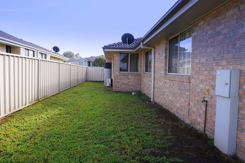 Photo - 2/10 Pioneer Road, Singleton NSW 2330 - Image 13