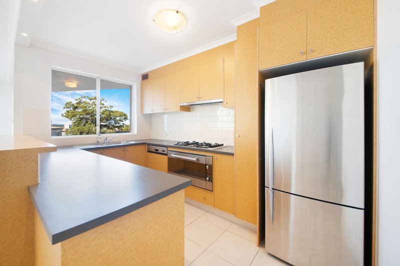 Photo - 2/10 Raymond Road, Neutral Bay NSW 2089 - Image 4