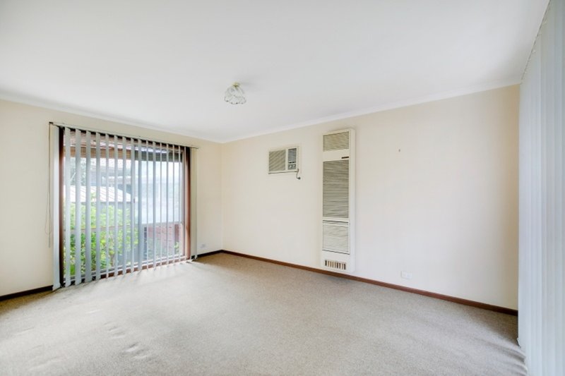 Photo - 2/10 Sassafras Drive, Frankston VIC 3199 - Image 4