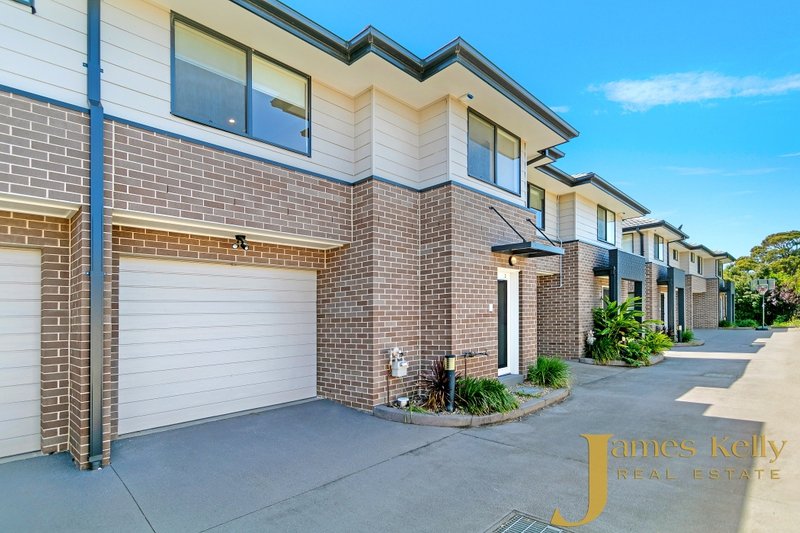 Photo - 2/10 Sydney Street, St Marys NSW 2760 - Image 1