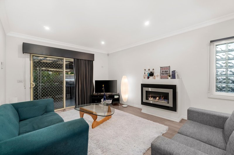 Photo - 2/10 Tennyson Street, Burwood VIC 3125 - Image 2