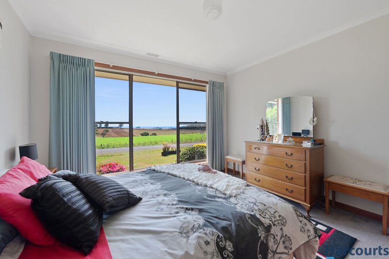 Photo - 210 Torquay Road, East Devonport TAS 7310 - Image 10