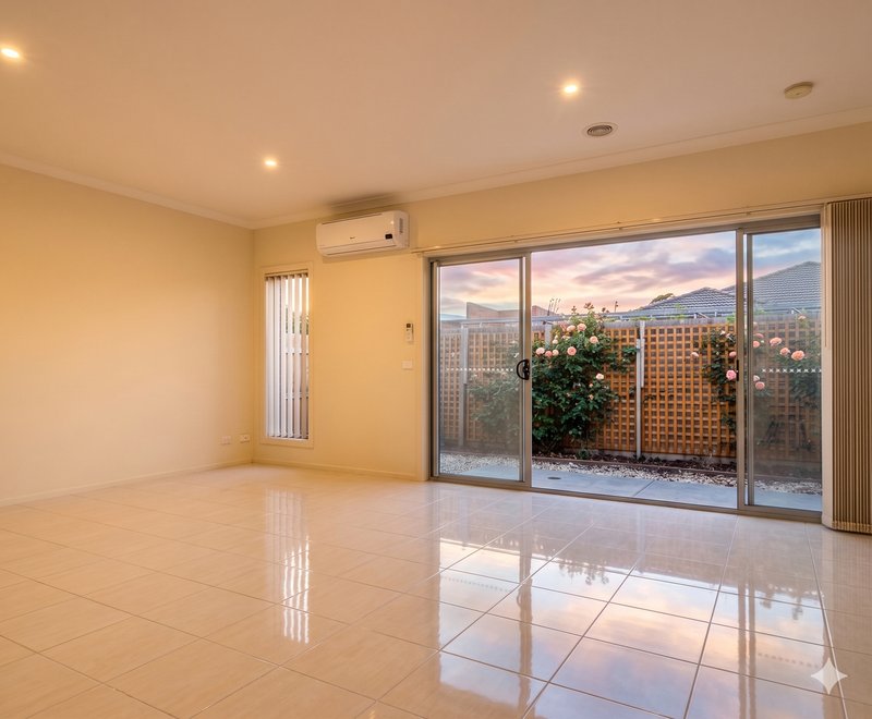 Photo - 2/10 Tovey Street, Reservoir VIC 3073 - Image 2