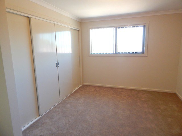 Photo - 2/10 Tovey Street, Reservoir VIC 3073 - Image 4