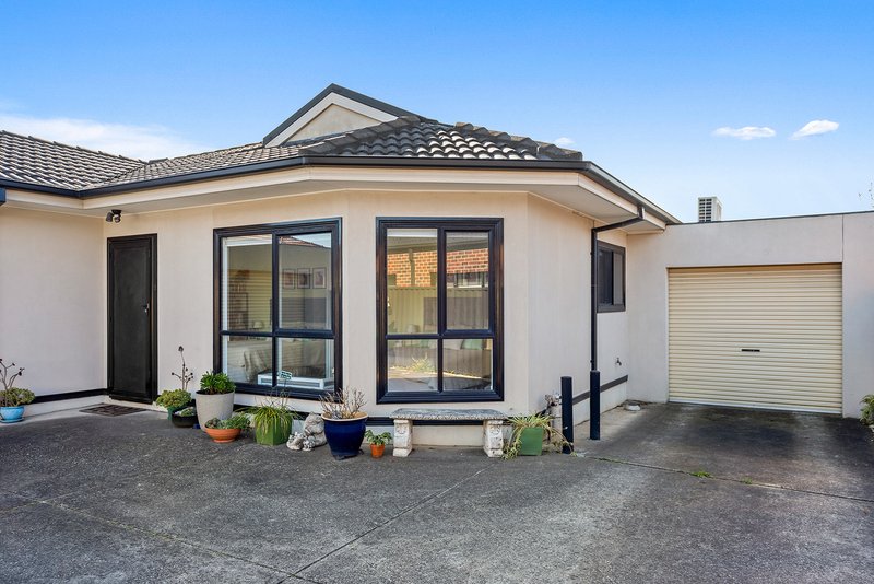 Photo - 2/10 Victory Street, Fawkner VIC 3060 - Image 1