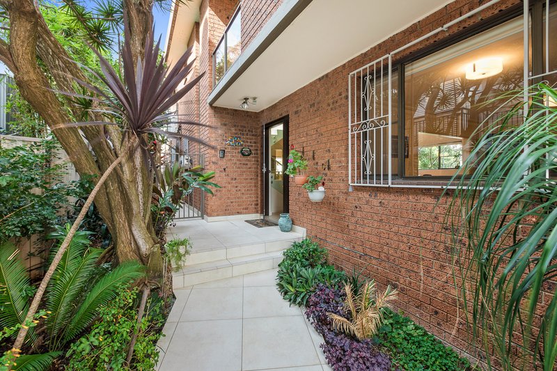 Photo - 2/10 Wairoa Avenue, North Bondi NSW 2026 - Image 10