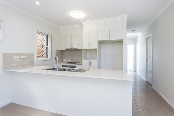 Photo - 2/100 Brickworks Road, Kallangur QLD 4503 - Image 4