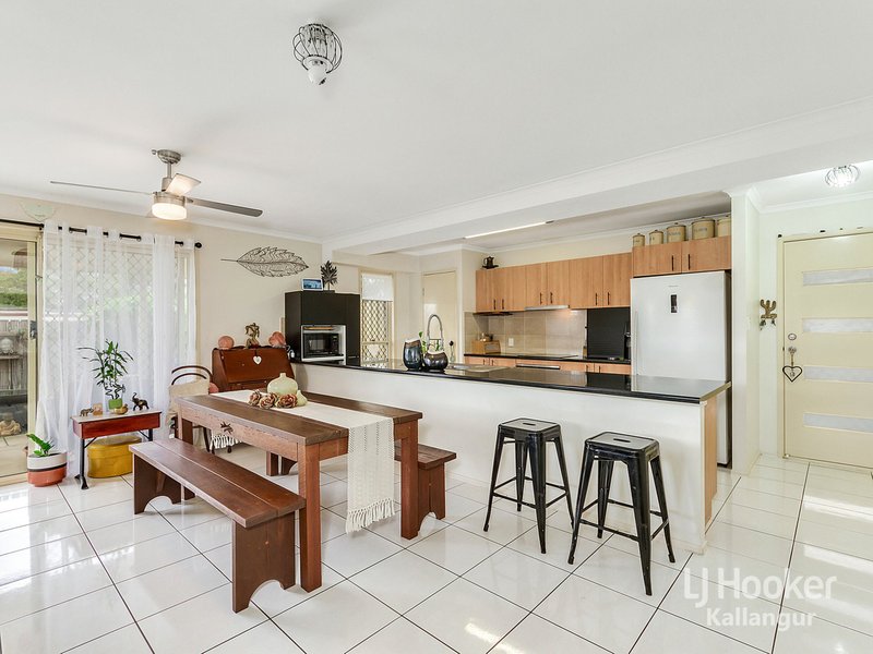 Photo - 2/100 School Road, Kallangur QLD 4503 - Image 2
