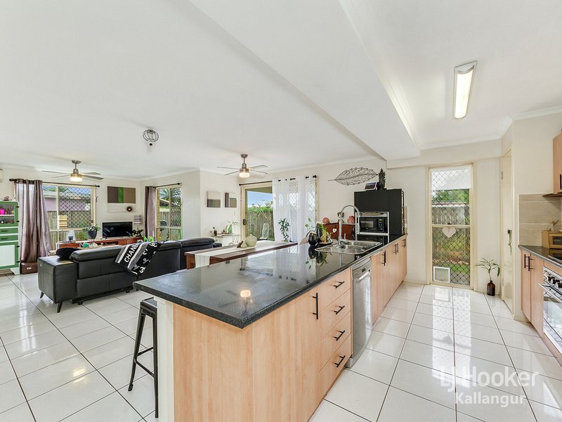 Photo - 2/100 School Road, Kallangur QLD 4503 - Image 3