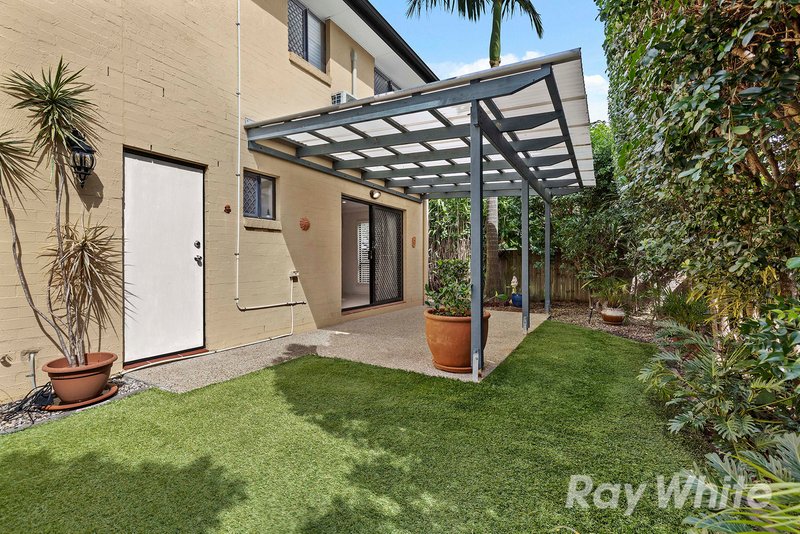 Photo - 2/100 York Street, Nundah QLD 4012 - Image 4