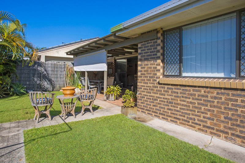 Photo - 2/101 Christine Avenue, Burleigh Waters QLD 4220 - Image 4