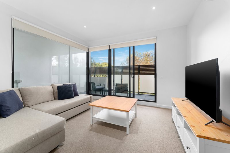 Photo - 210/1 Queen Street, Blackburn VIC 3130 - Image 5