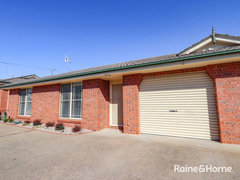 2/101 Stewart Street, Bathurst NSW 2795