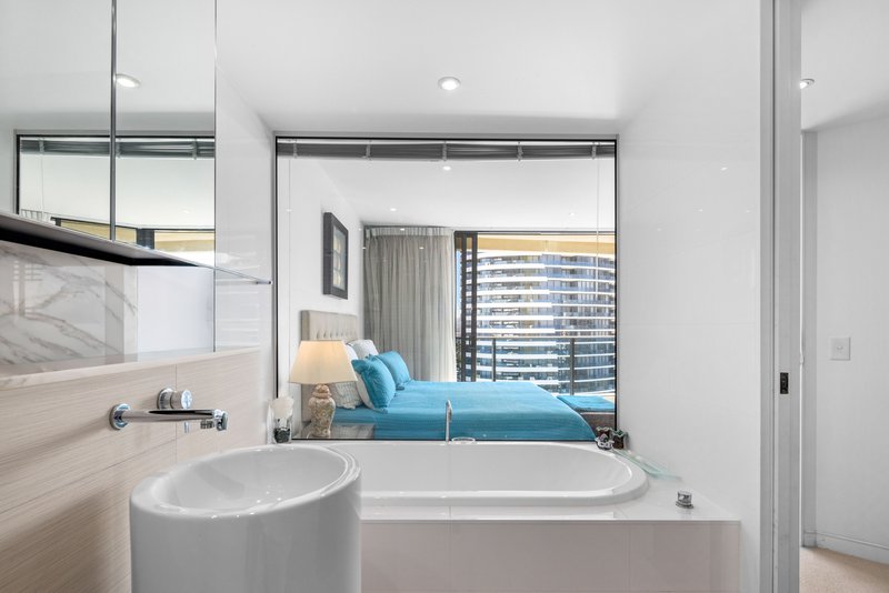 Photo - 2101/1 Oracle Boulevard, Broadbeach QLD 4218 - Image 16