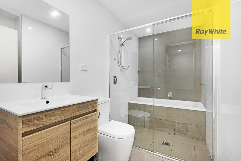 Photo - 2101/11 Hassall Street, Parramatta NSW 2150 - Image 5