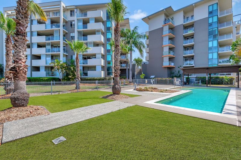 Photo - 2101/12 Executive Drive, Burleigh Waters QLD 4220 - Image 19