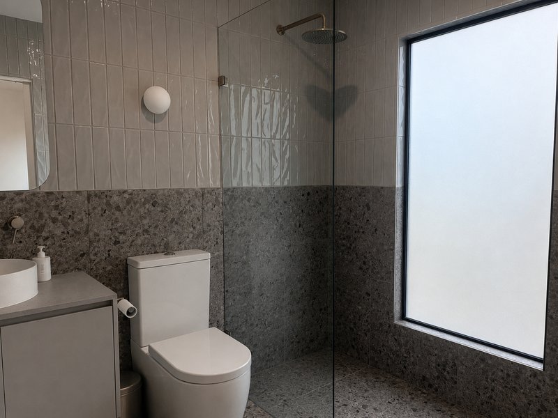 Photo - 2/1017 High Street, Reservoir VIC 3073 - Image 5