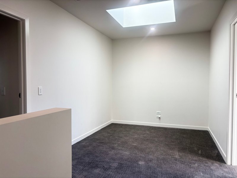 Photo - 2/1017 High Street, Reservoir VIC 3073 - Image 9