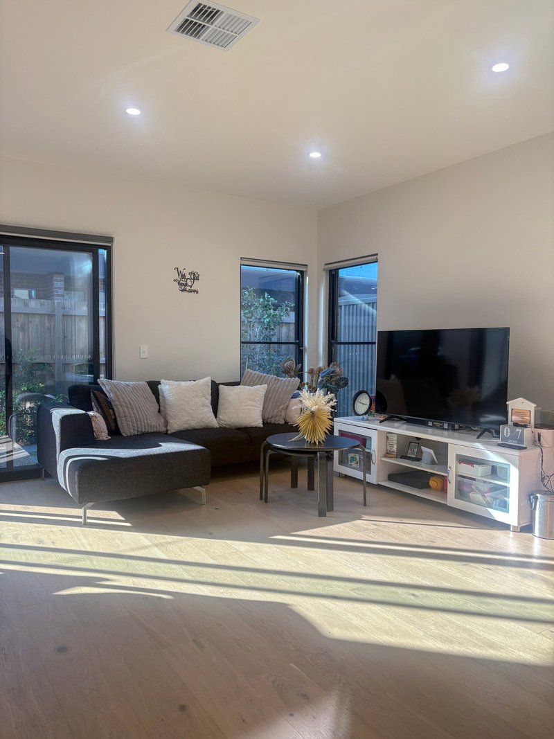 Photo - 2/1017 High Street, Reservoir VIC 3073 - Image 13