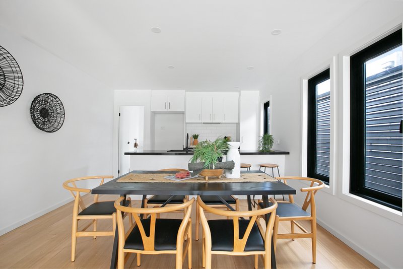Photo - 2/102 Albert Street, Preston VIC 3072 - Image 9