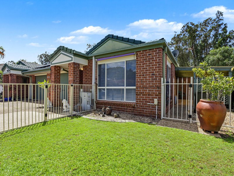 Photo - 2/102 Cootharaba Drive, Helensvale QLD 4212 - Image 2