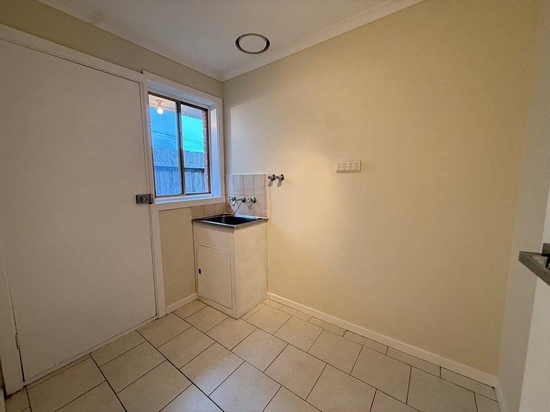 Photo - 2/102 Grieve Parade, Altona VIC 3018 - Image 9