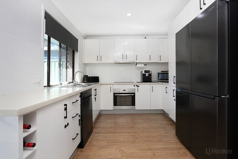 Photo - 2/102 Kangaroo Avenue, Coombabah QLD 4216 - Image 4