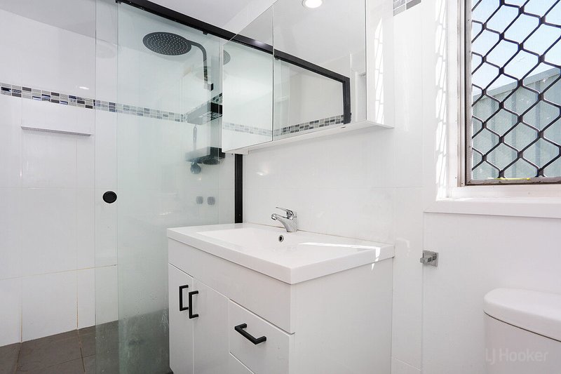 Photo - 2/102 Kangaroo Avenue, Coombabah QLD 4216 - Image 6