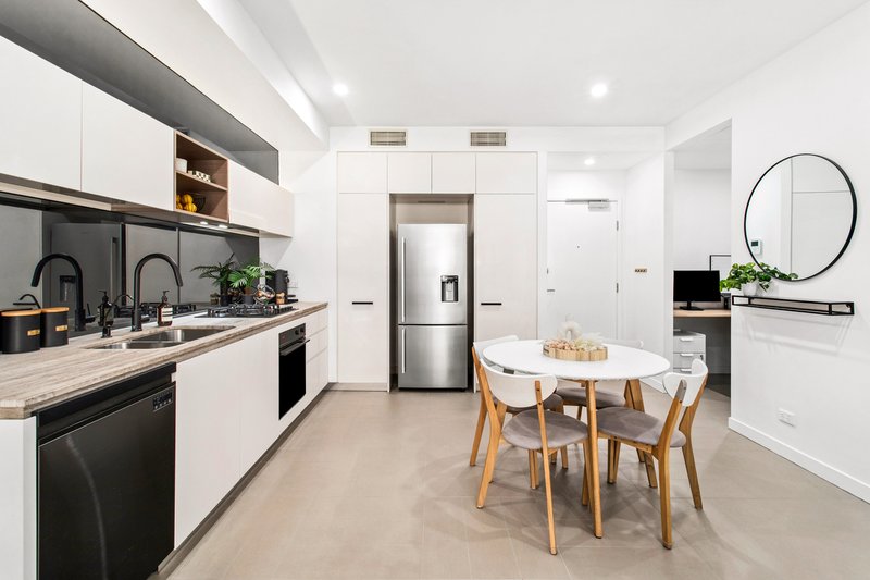 Photo - 210/20 Dunkerley Place, Waterloo NSW 2017 - Image 2