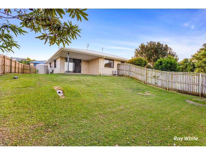 Photo - 2/103 Bottlebrush Drive, Lammermoor QLD 4703 - Image 4