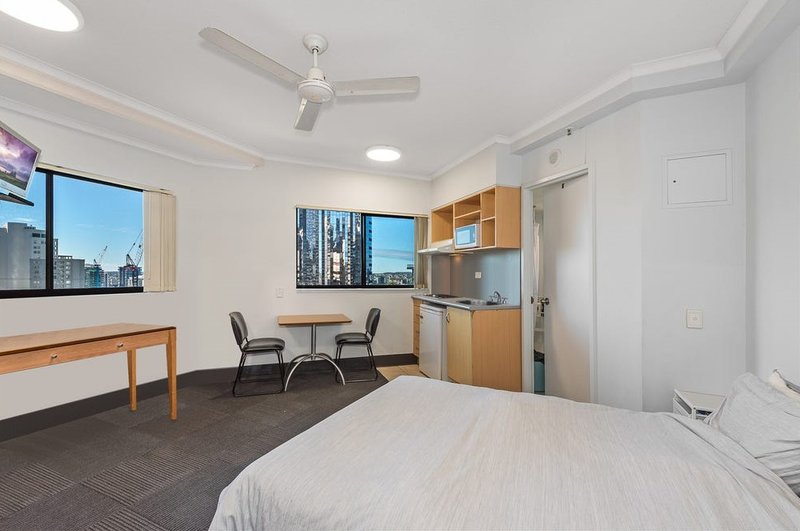 Photo - 2103/108 Margaret Street, Brisbane City QLD 4000 - Image 2