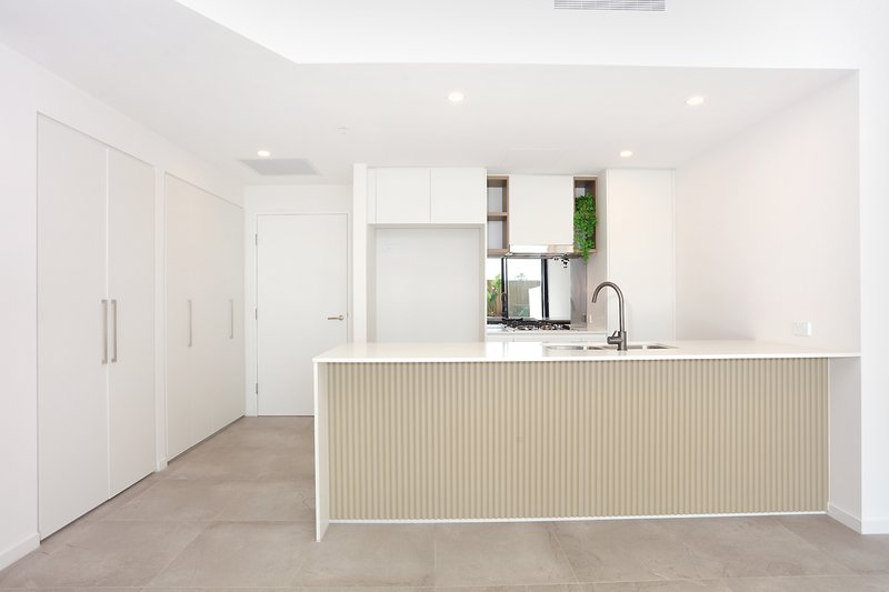 Photo - 2103/8 Athena Boulevard, Hope Island QLD 4212 - Image 7