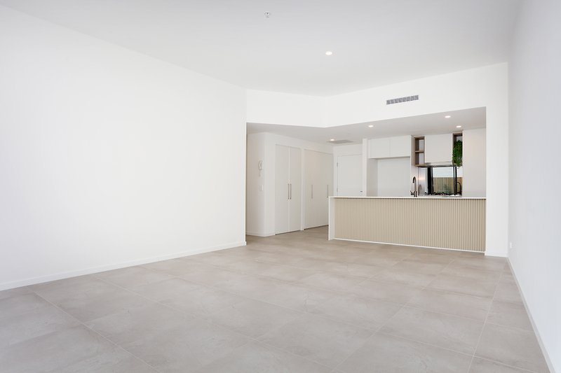 Photo - 2103/8 Athena Boulevard, Hope Island QLD 4212 - Image 8