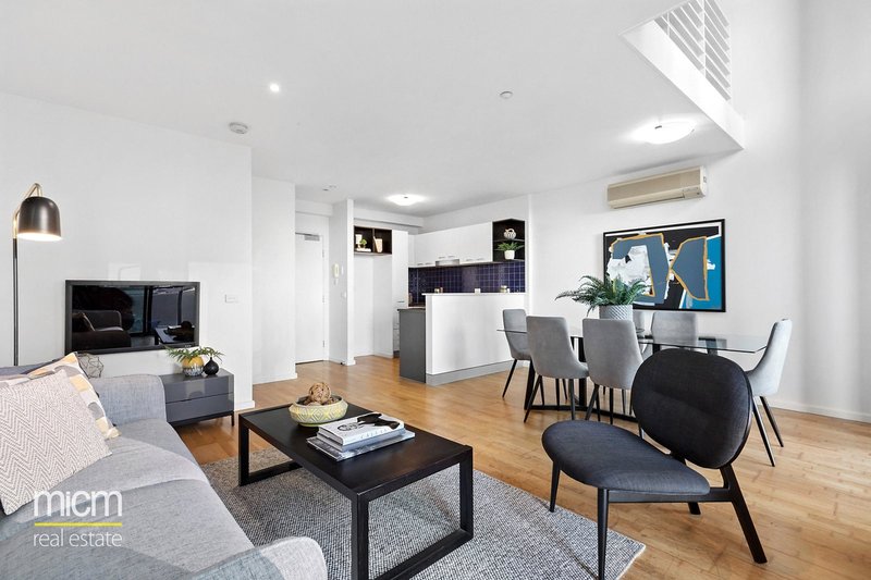 Photo - 2103/87 Franklin Street, Melbourne VIC 3000 - Image 2