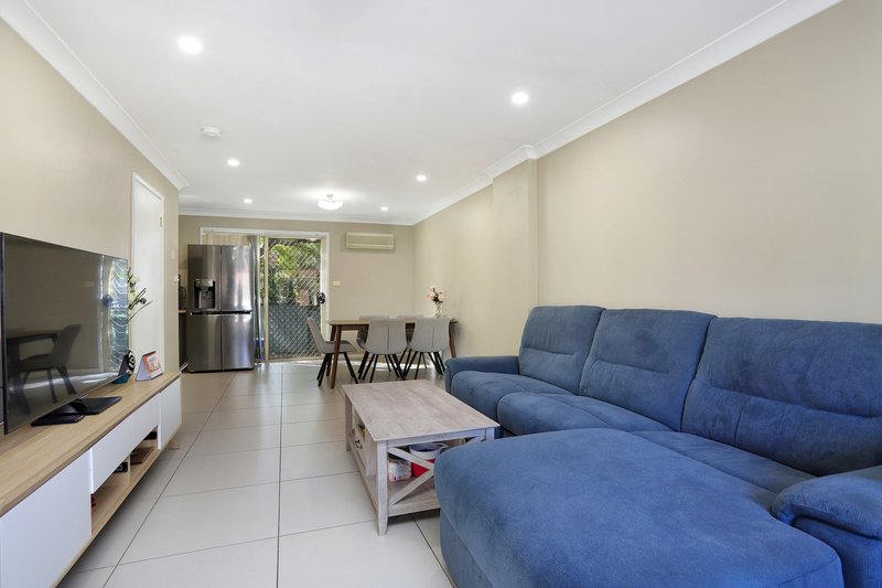 Photo - 2/104-106 Metella Road, Toongabbie NSW 2146 - Image 3