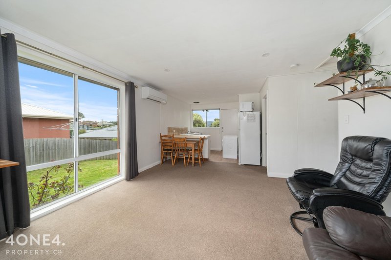 Photo - 2/104 Abbotsfield Road, Claremont TAS 7011 - Image 5