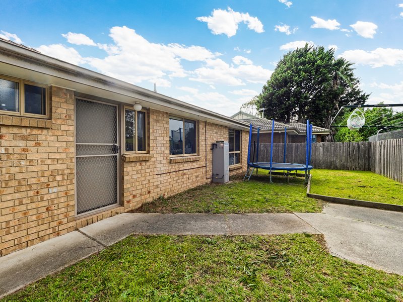 Photo - 2/104 Duff Street, Cranbourne VIC 3977 - Image 14