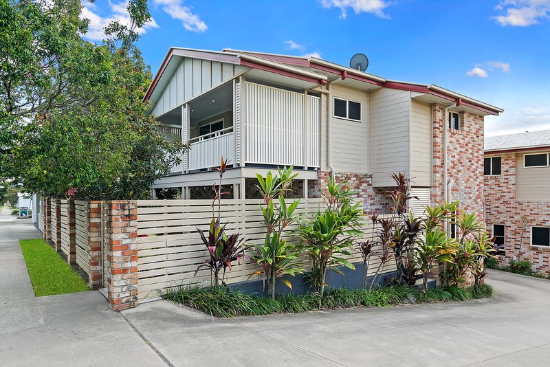 Photo - 2/104 Ridge Street, Northgate QLD 4013 - Image 1