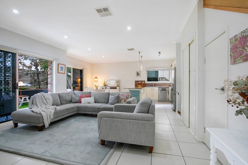 Photo - 2/104 Ridge Street, Northgate QLD 4013 - Image 2
