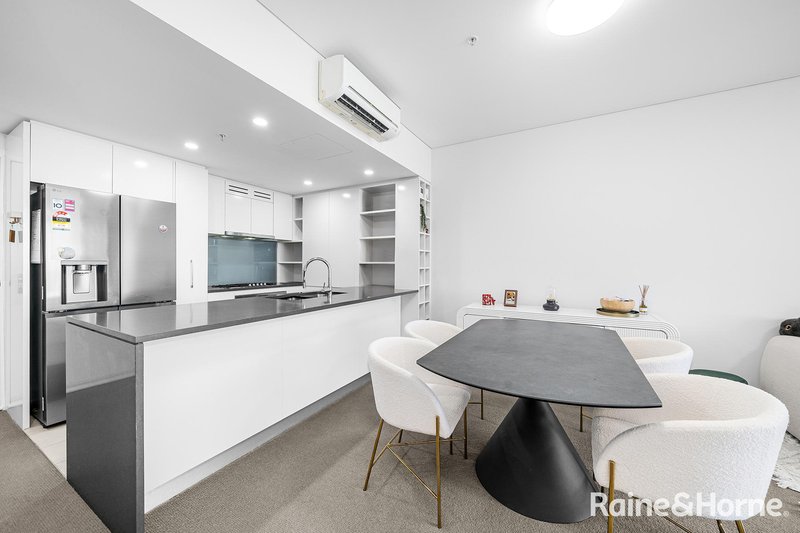 Photo - 2104/42 Walker Street, Rhodes NSW 2138 - Image 5